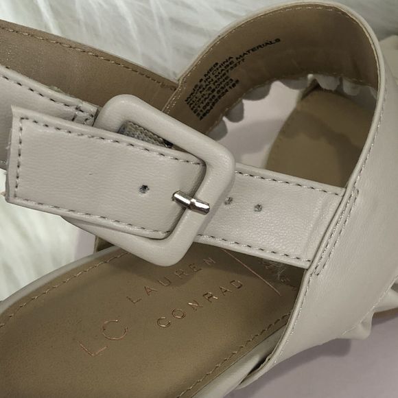 New- Lauren Conrad Sandals Heels Size 8 M - Picture 14 of 16